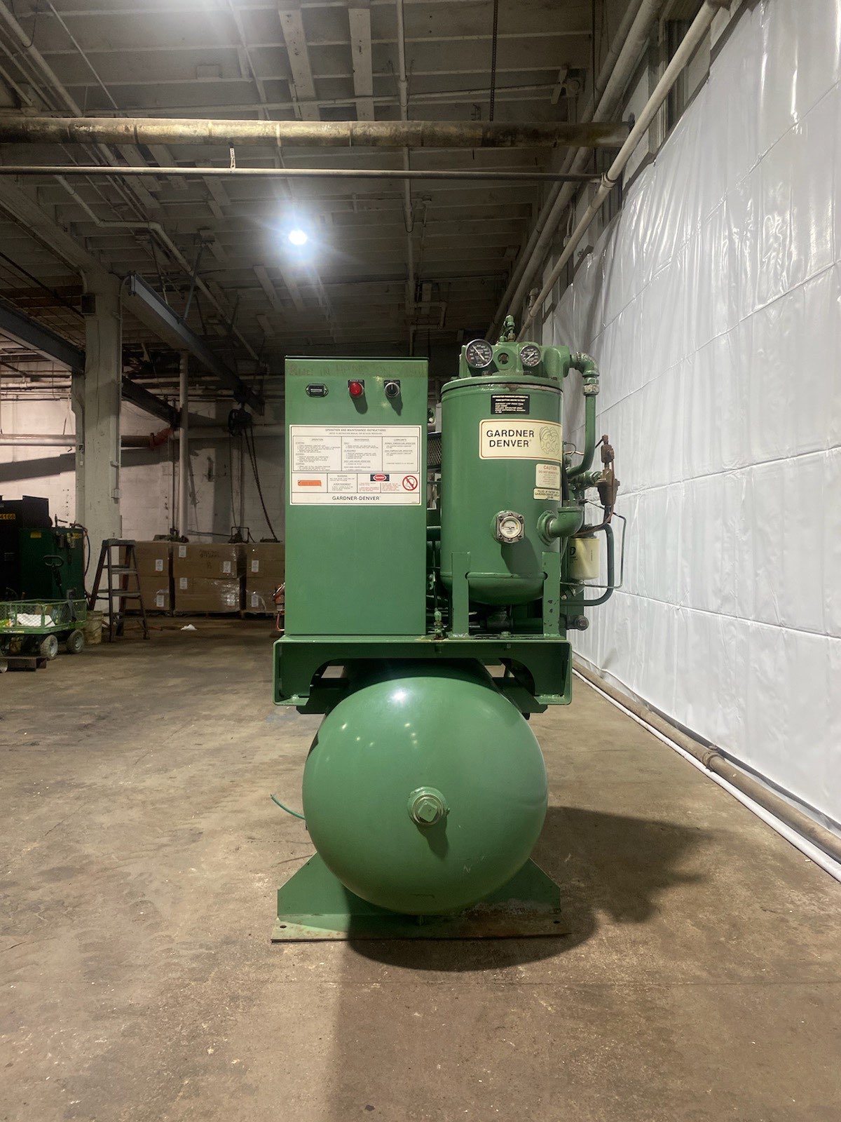 25HP Gardner Denver EBERFC Rotary Screw Air Compressor